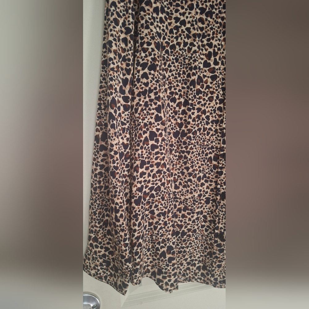 Beach Lunch Lounge Women's Animal Print Blouse S Button Up Long Sleeves Boho - Picture 4 of 9